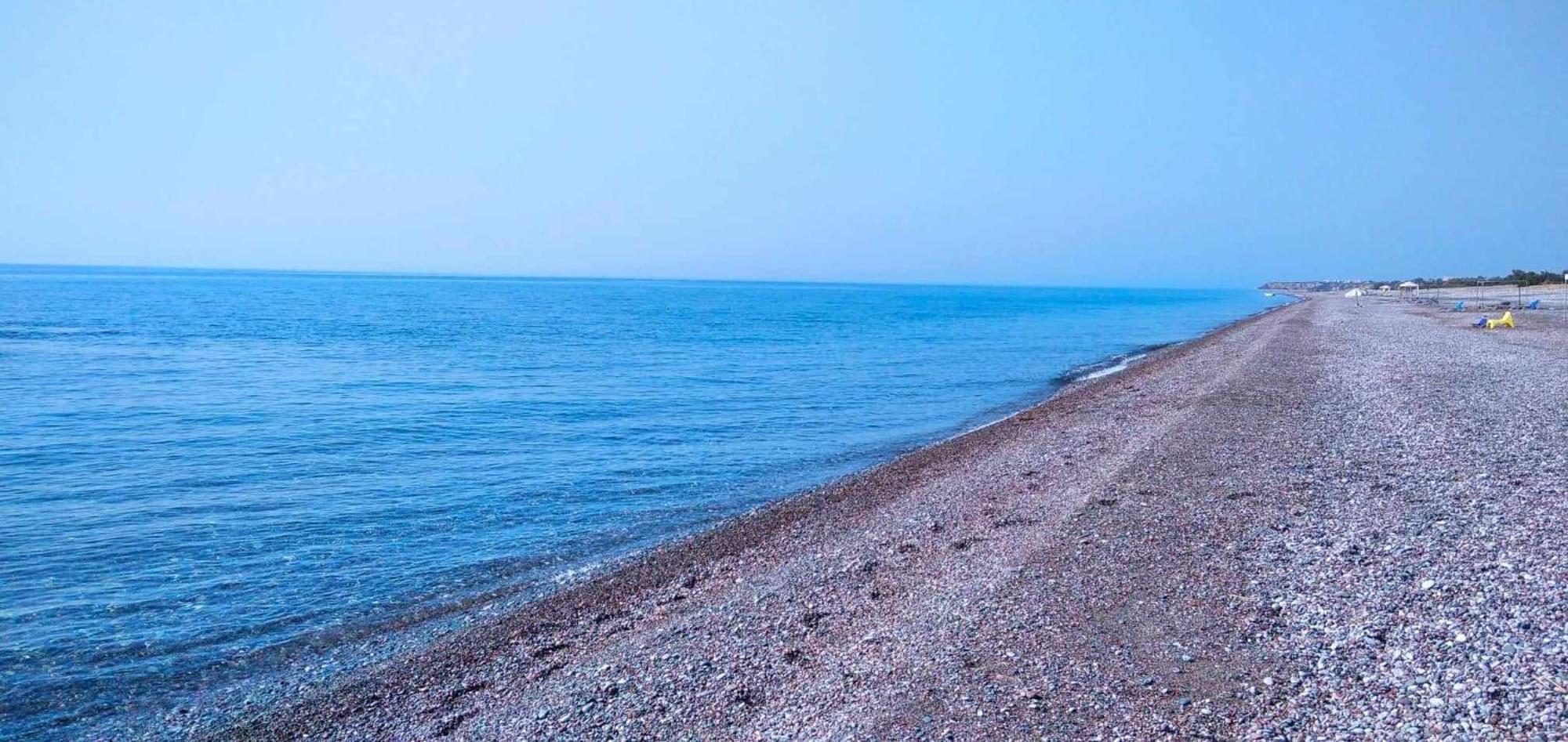 Beachfront Socrates Apartment Gennadi